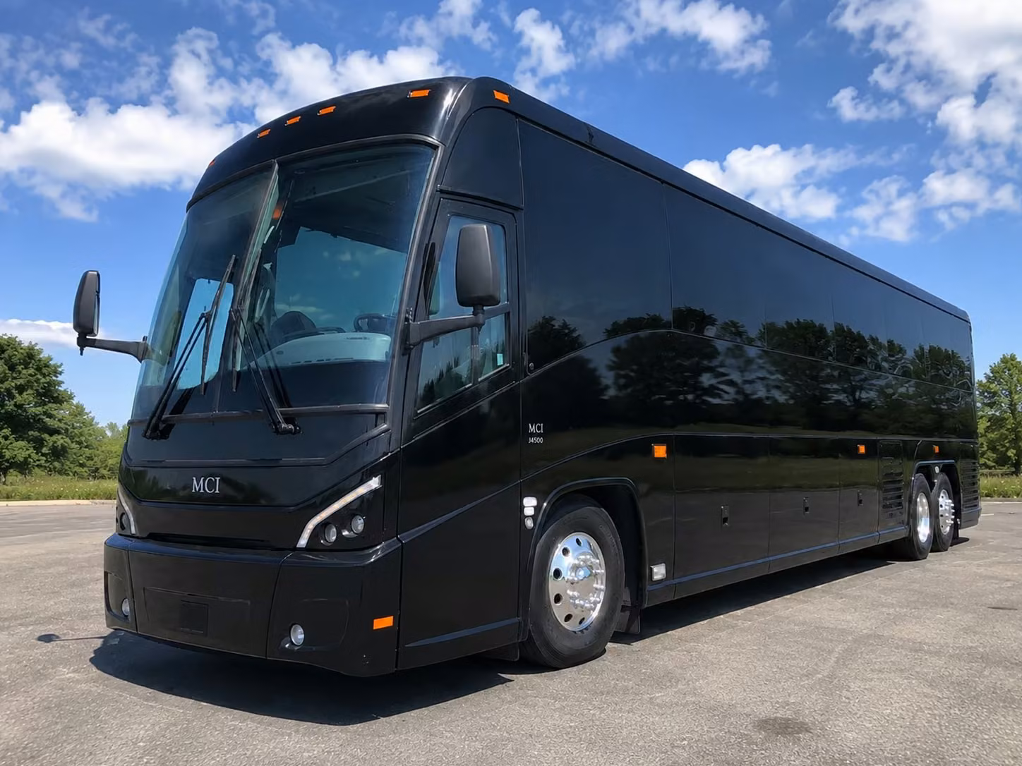 charter bus rentals in port st lucie for large prom groups and school organized transportation